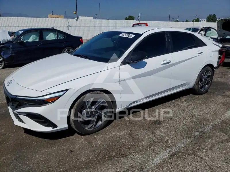 2025 Hyundai Elantra фото