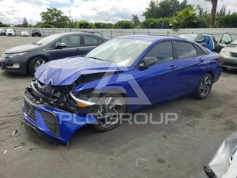 2025 Hyundai Elantra фото