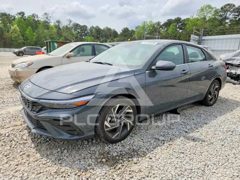 2025 Hyundai Elantra фото