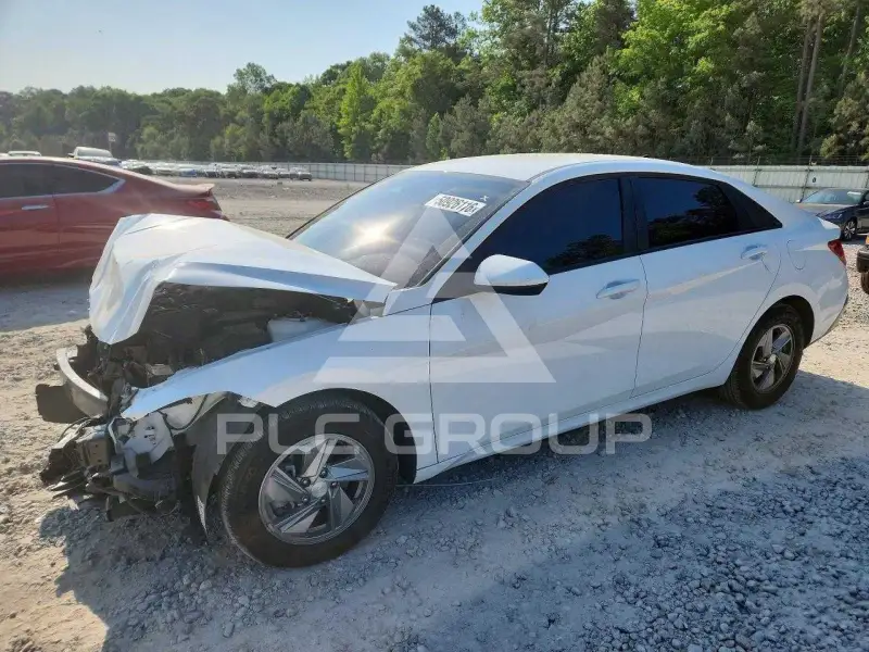 2025 Hyundai Elantra фото