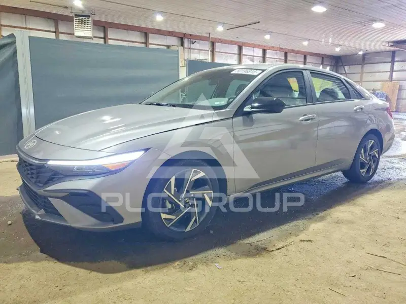2025 Hyundai Elantra фото
