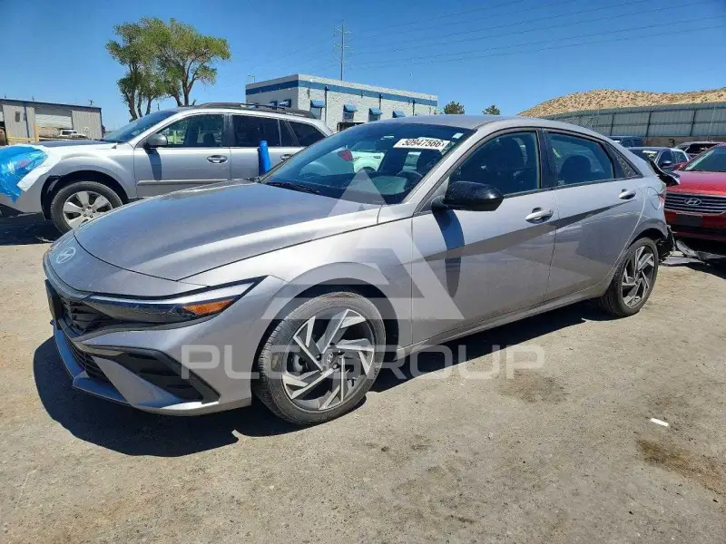 2025 Hyundai Elantra фото