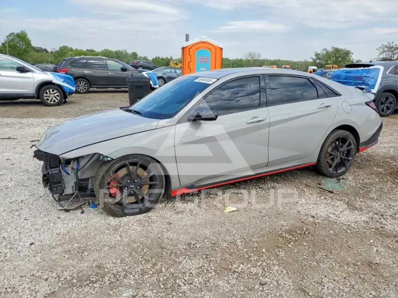 2025 Hyundai Elantra фото