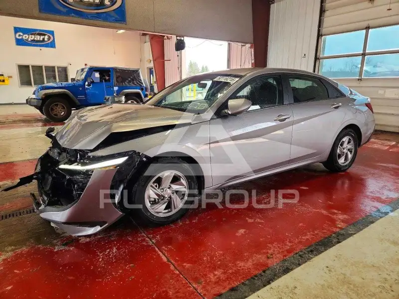 2025 Hyundai Elantra фото