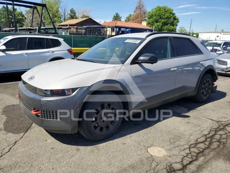 2025 Hyundai Ioniq photo