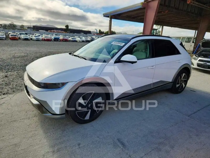 2025 Hyundai Ioniq photo