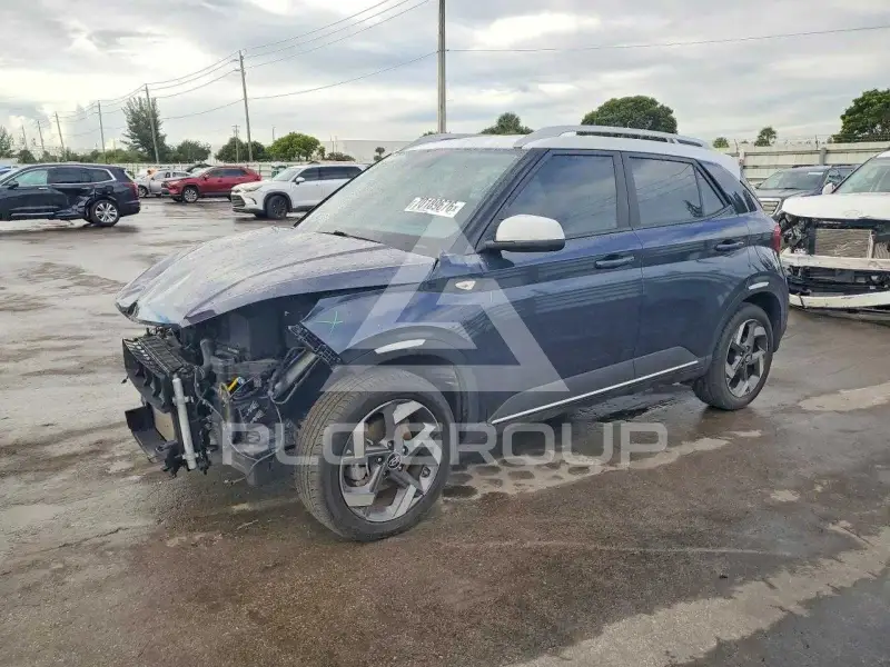 2025 Hyundai Venue photo