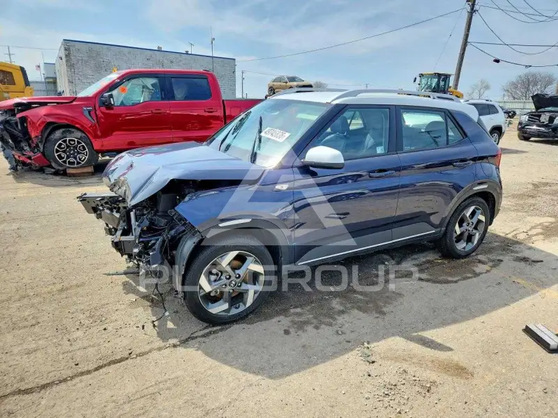 2025 Hyundai Venue photo