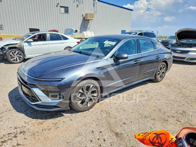 2025 Hyundai Sonata photo