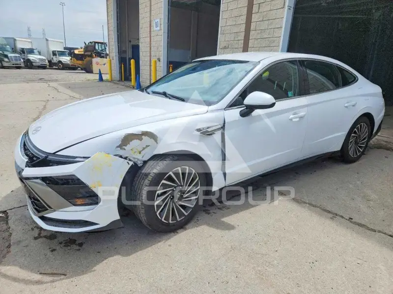 2025 Hyundai Sonata photo