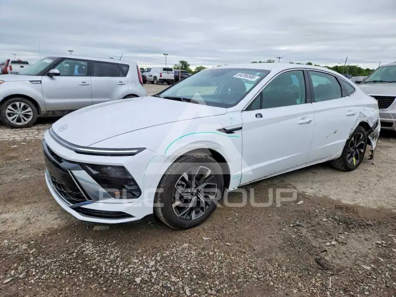 2025 Hyundai Sonata photo