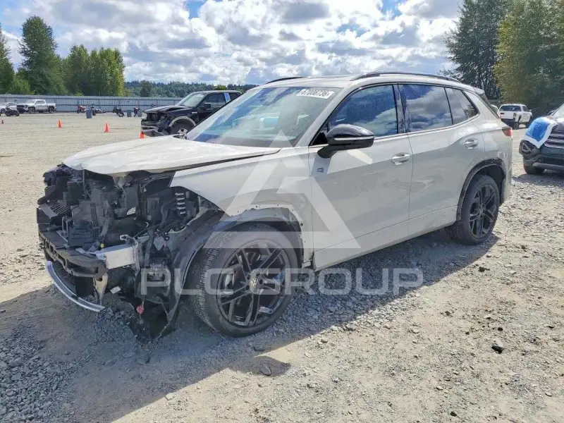 2025 Volkswagen Tiguan photo