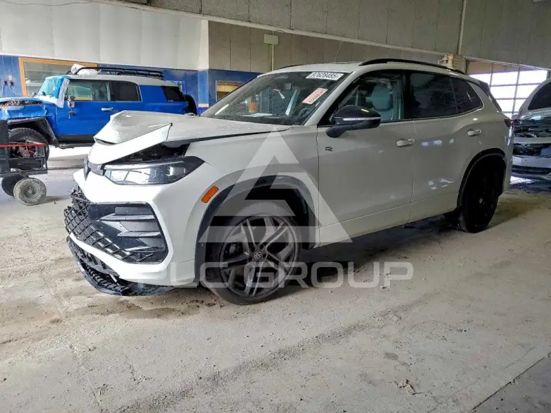 2025 Volkswagen Tiguan photo
