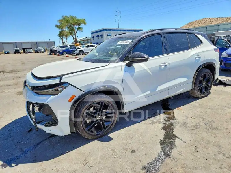 2025 Volkswagen Tiguan photo