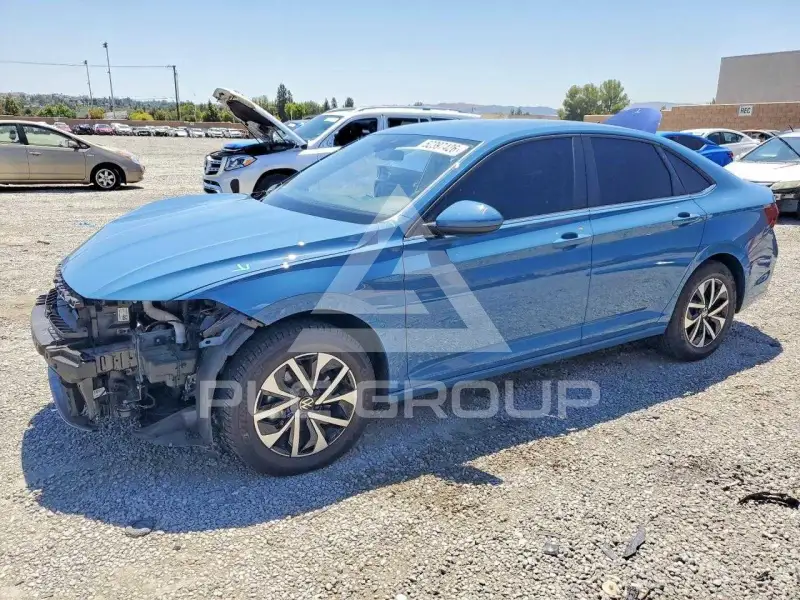 2025 Volkswagen Jetta photo