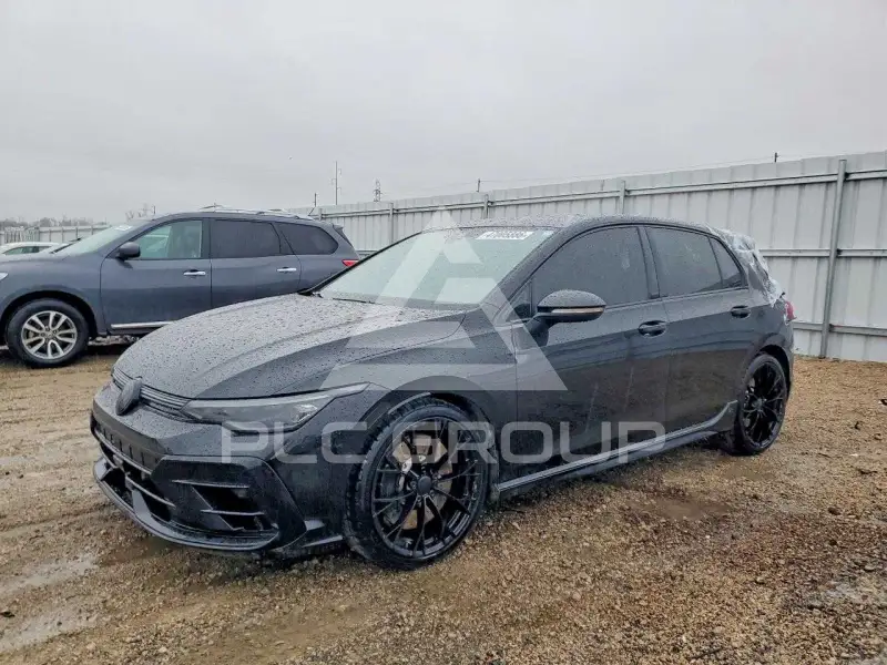 2025 Volkswagen GOLF photo