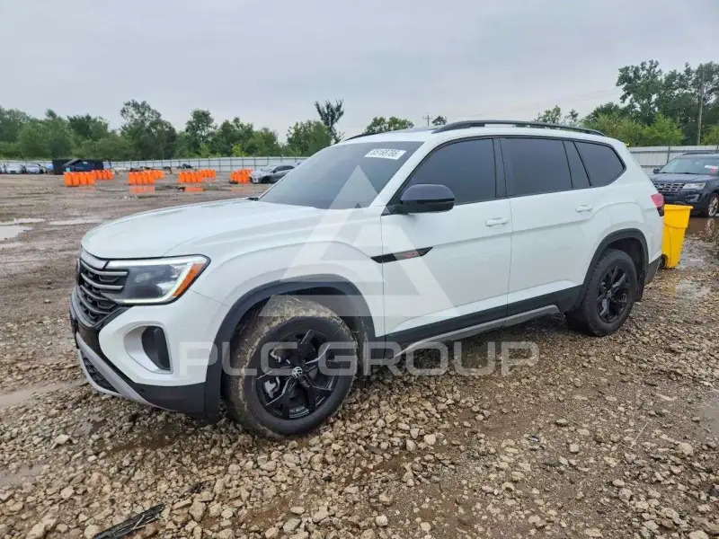 2025 Volkswagen Atlas photo
