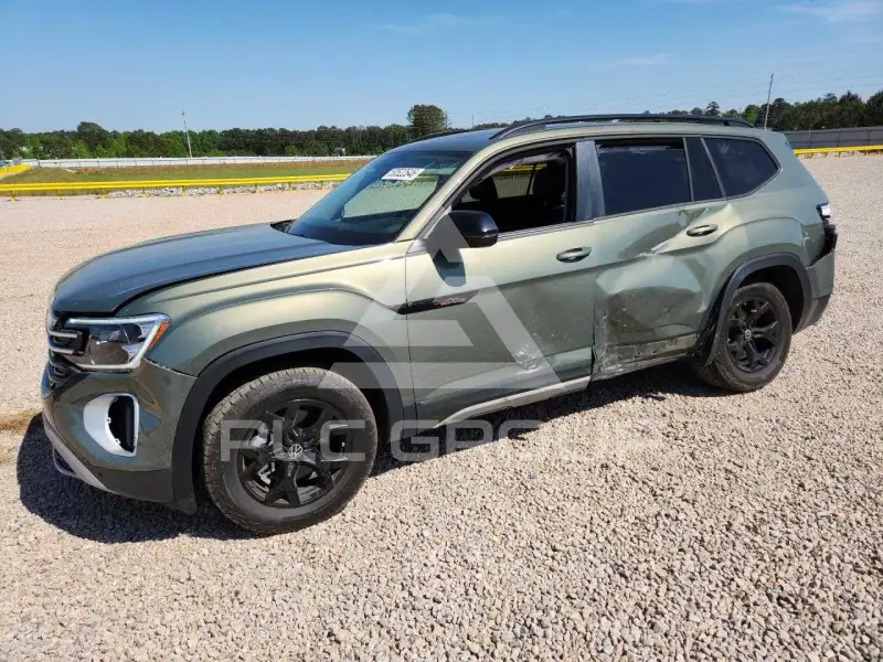 2025 Volkswagen Atlas photo