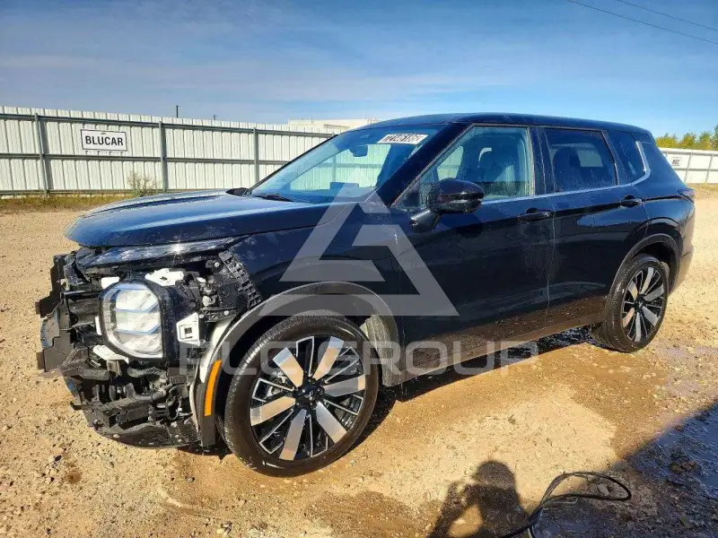 2026 Mitsubishi OUTLANDER photo