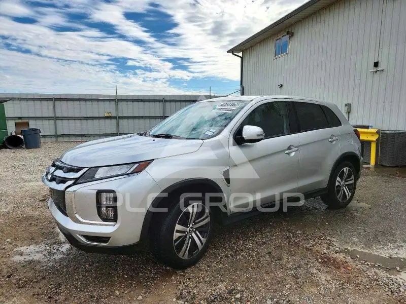 2026 Mitsubishi OUTLANDER photo