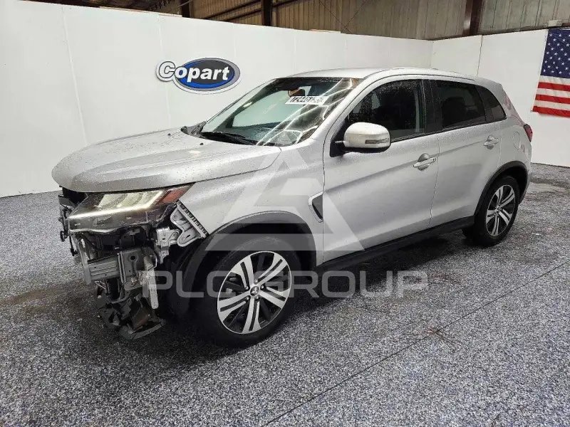 2026 Mitsubishi OUTLANDER photo