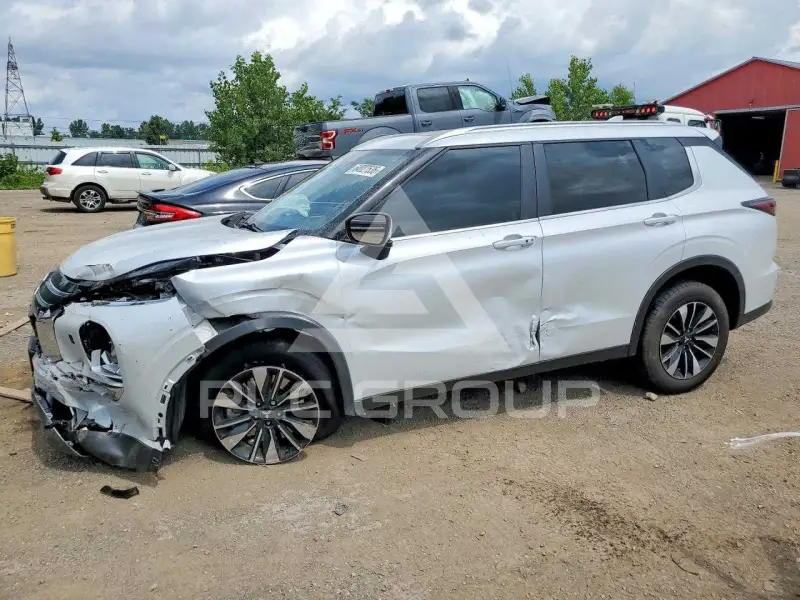 2026 Mitsubishi OUTLANDER фото