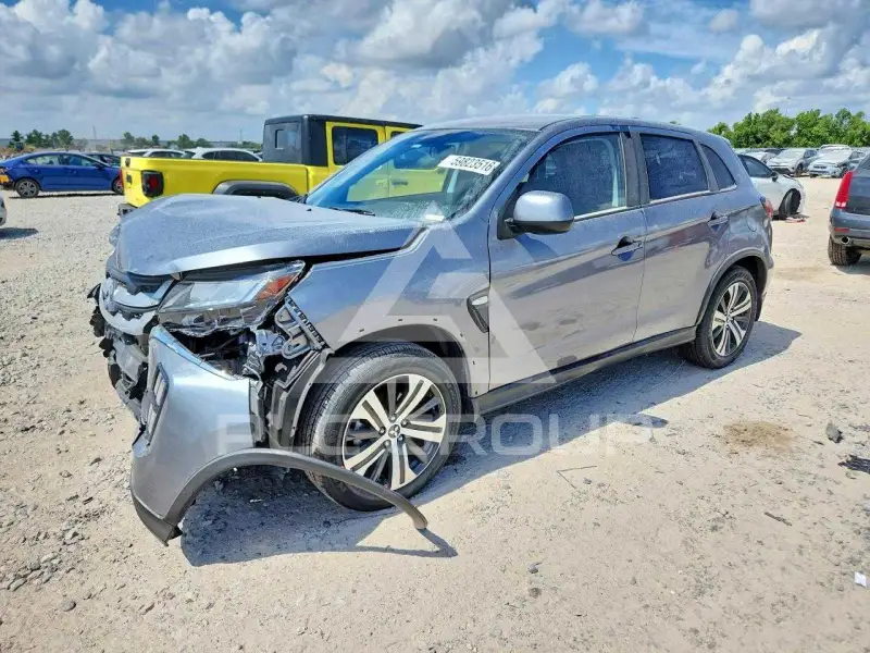 2026 Mitsubishi OUTLANDER photo