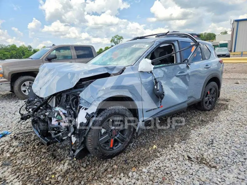 2026 Nissan ROGUE photo