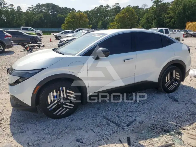 2026 Nissan LEAF photo