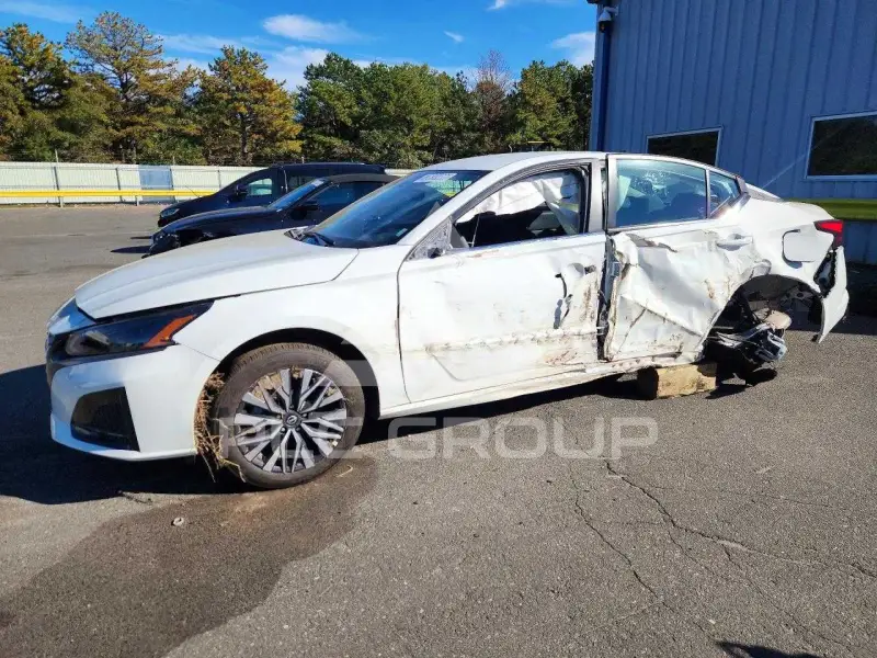 2026 Nissan ALTIMA photo