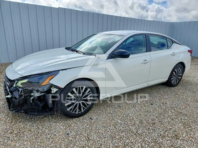 2026 Nissan ALTIMA photo