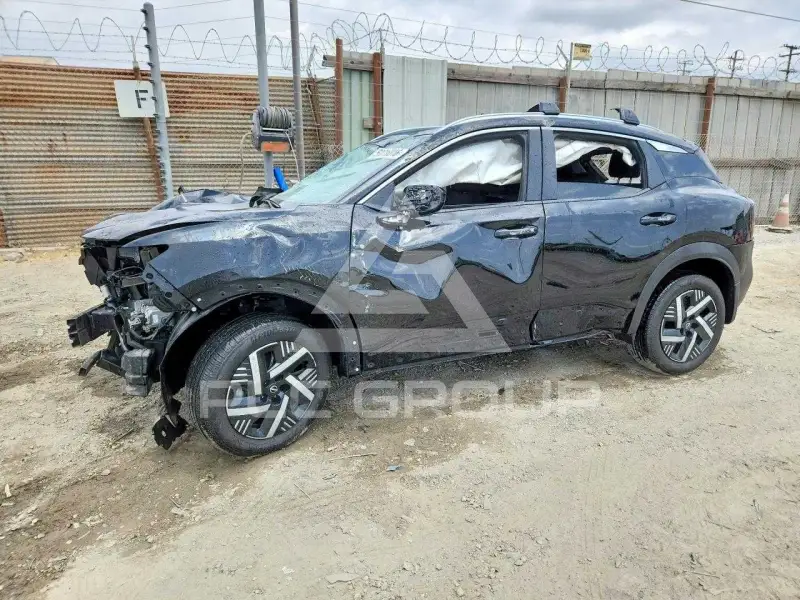 2026 Nissan KICKS photo
