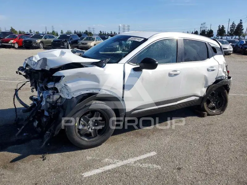 2026 Nissan KICKS photo