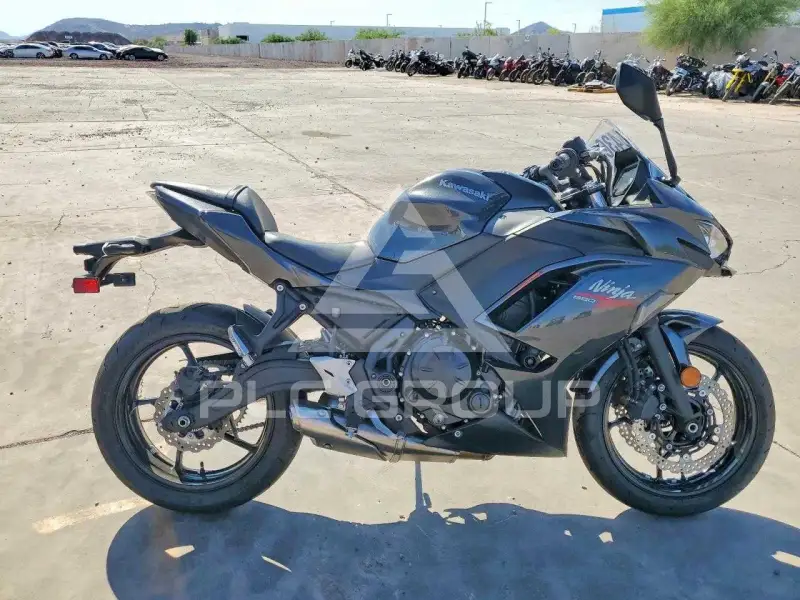 2026 Kawasaki EX650 фото
