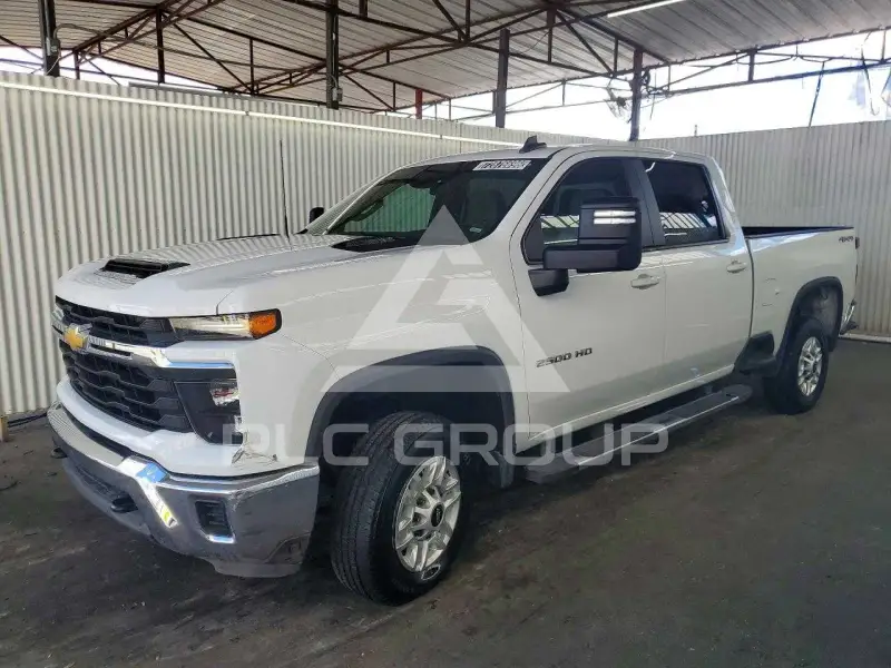 2026 Chevrolet Silverado фото