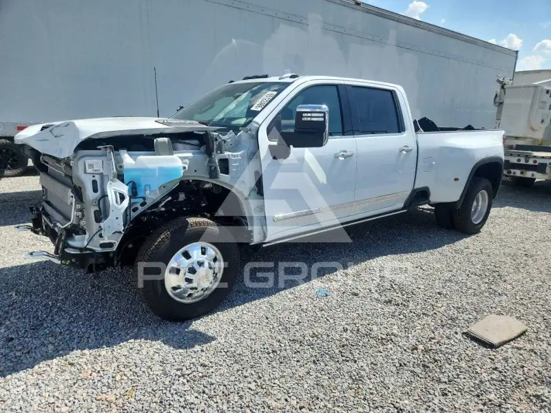 2026 Chevrolet Silverado photo