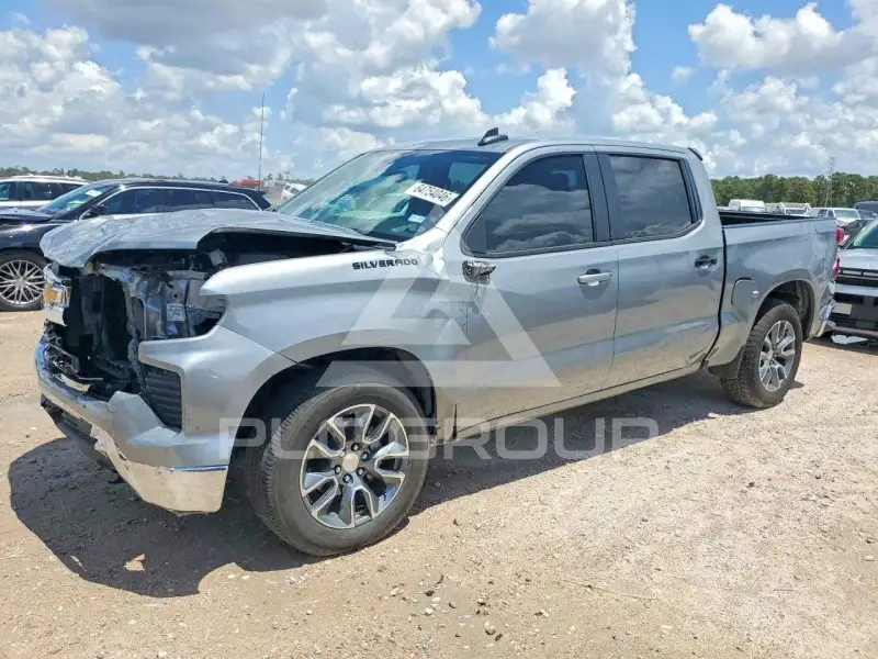 2026 Chevrolet Silverado photo
