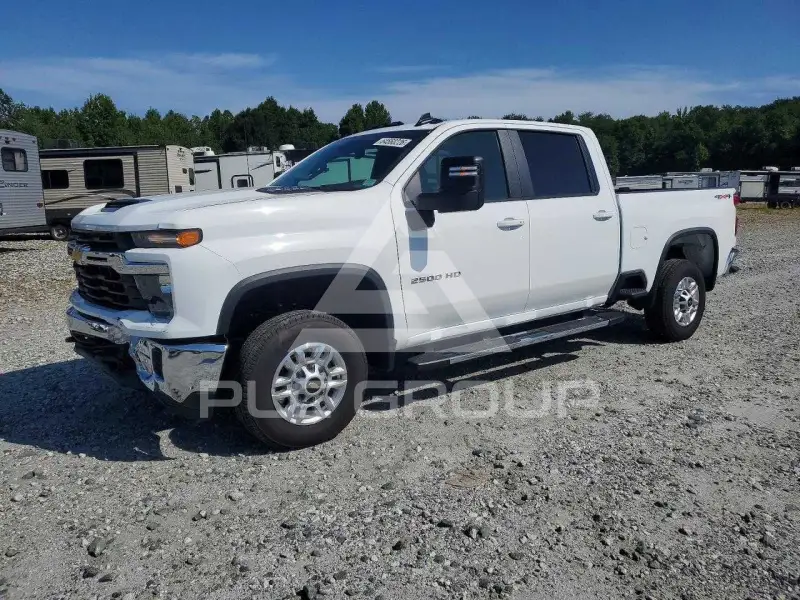2026 Chevrolet Silverado фото