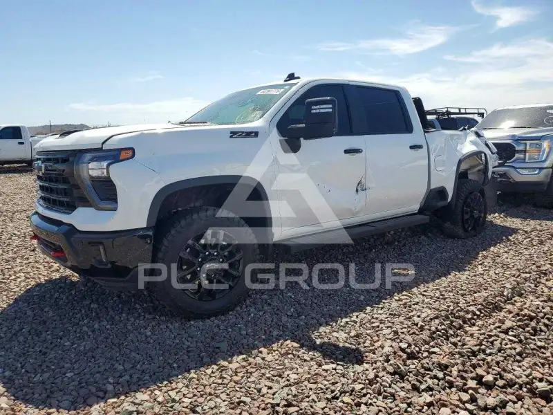 2026 Chevrolet Silverado фото