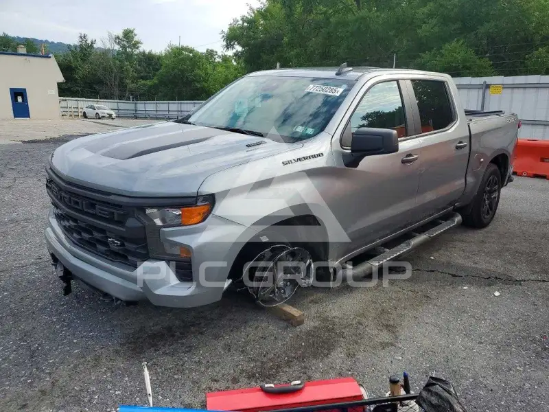 2026 Chevrolet Silverado photo