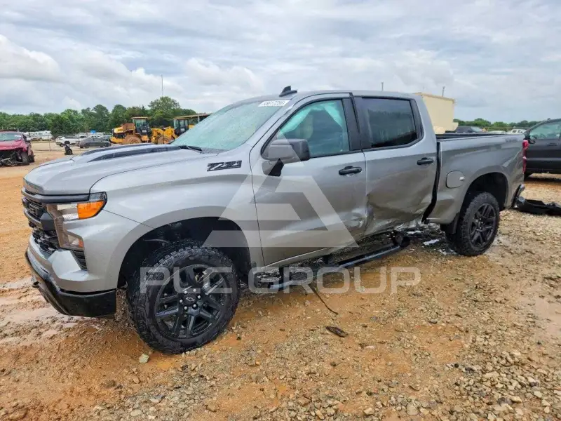 2026 Chevrolet Silverado фото