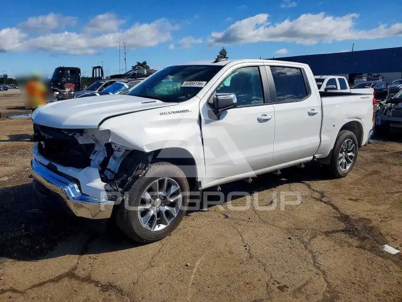 2026 Chevrolet Silverado photo