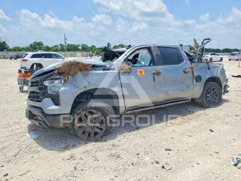 2026 Chevrolet Silverado photo