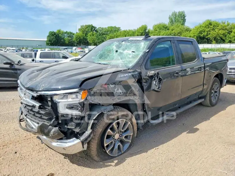 2026 Chevrolet Silverado photo