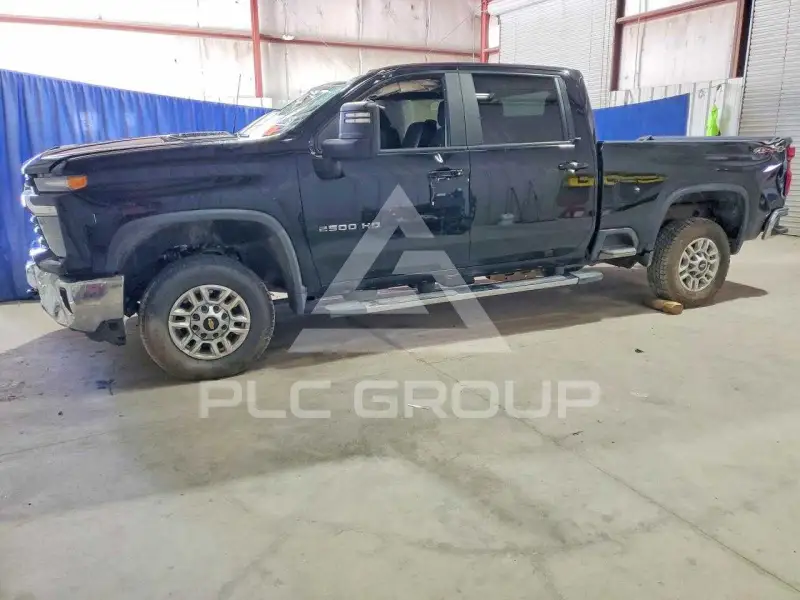 2026 Chevrolet Silverado photo