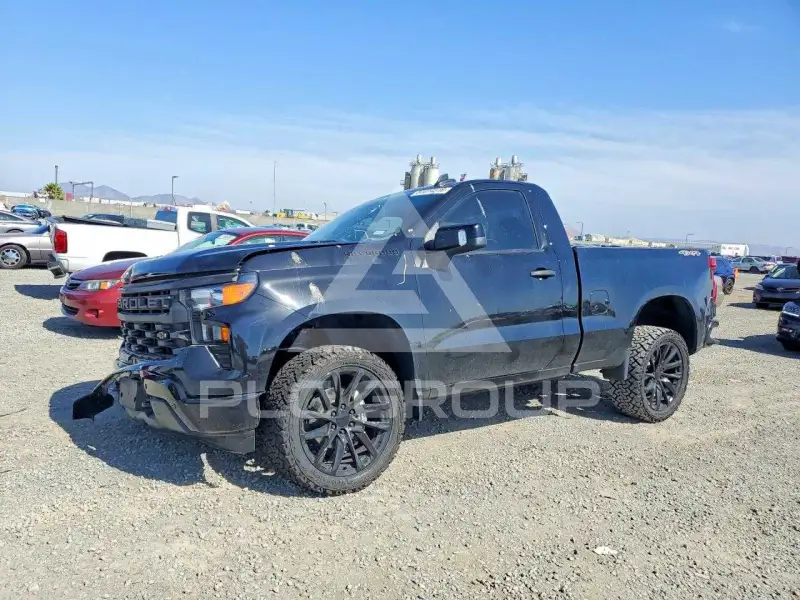 2026 Chevrolet Silverado photo