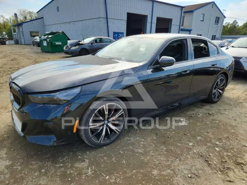 2026 BMW 530 photo