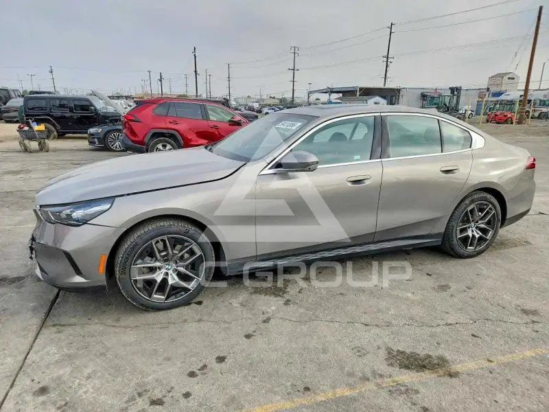 2026 BMW 530 фото