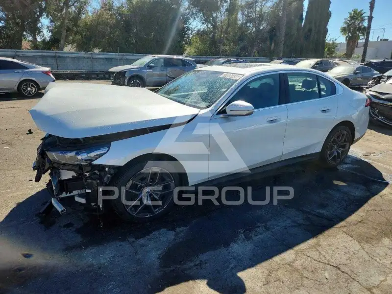 2026 BMW 530 photo