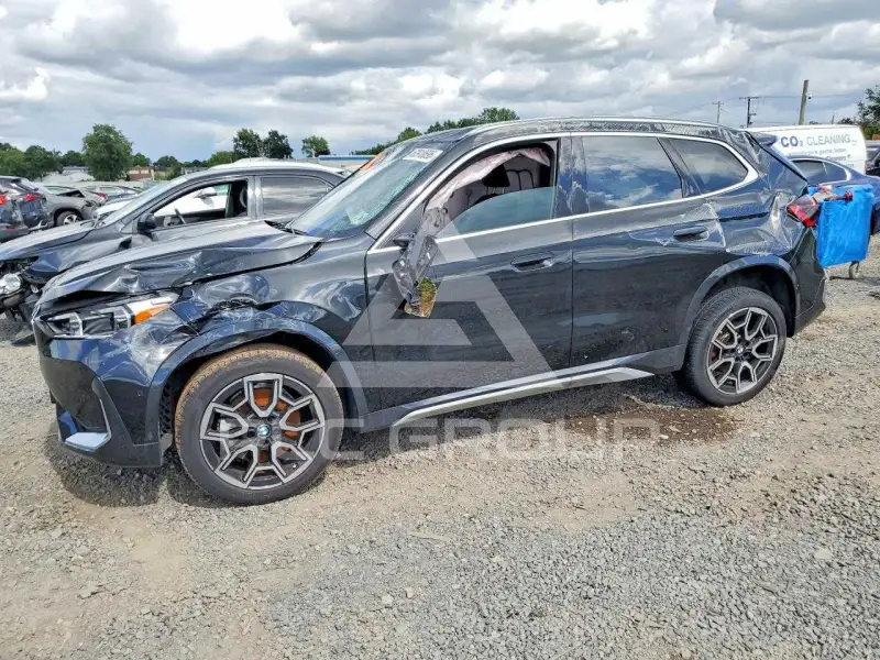 2026 BMW X1 фото